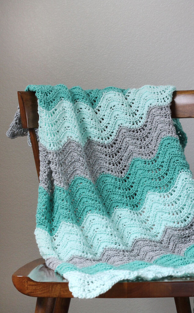 20 Easy Crochet Afghans Perfect For Beginners Dabbles Babbles