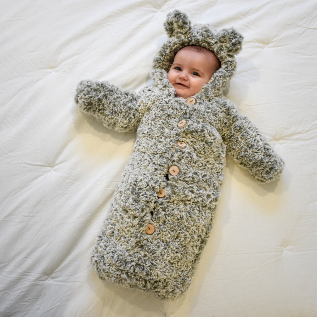A Cozy Crochet Baby Bunting Pattern That Will Give You Baby Fever