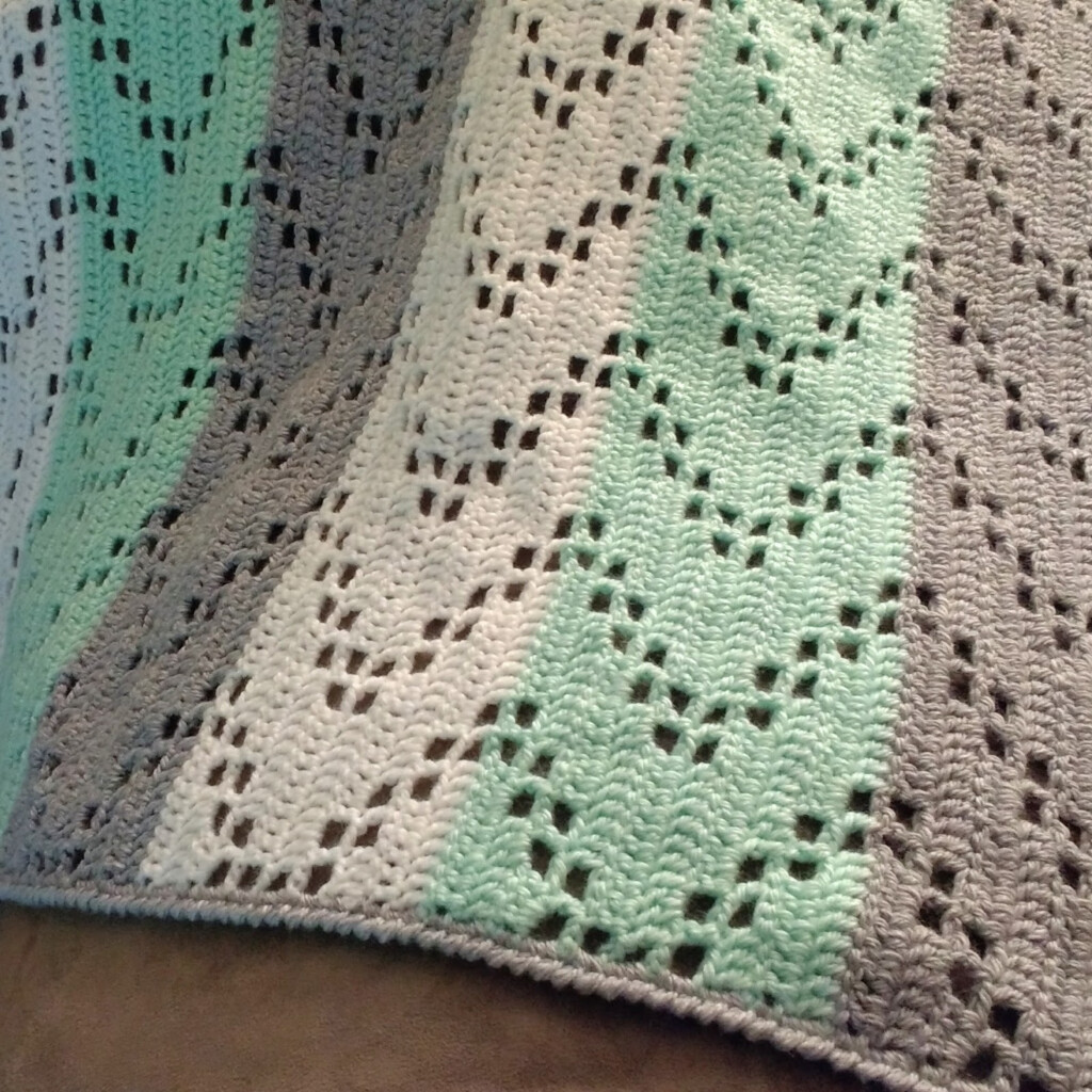 Austere Twist Zig Zag Crochet Baby Blanket Free Pattern 