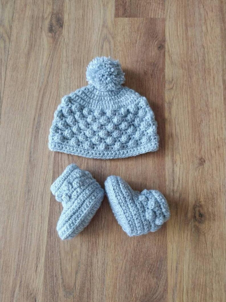 Free Baby Bobble Hat And Boots Crochet Pattern Baby Crochet Designs