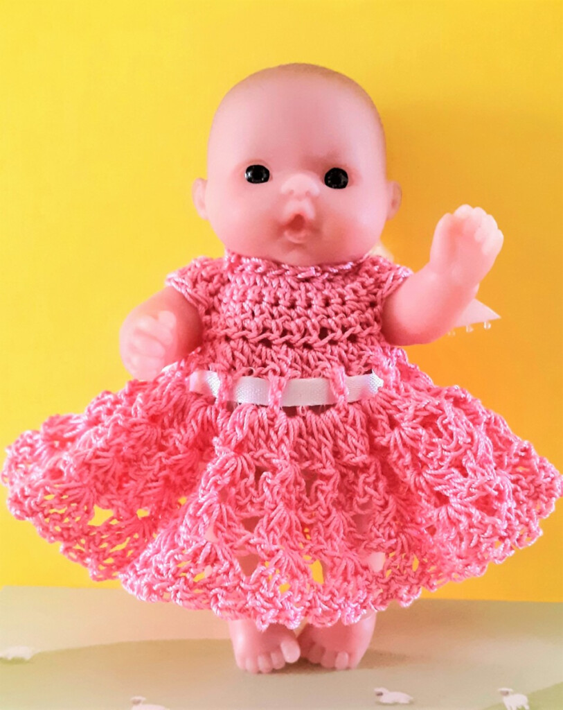 Free Easy Crochet Thread Dress Pattern For 5 Inch Dolls Lots To Love 