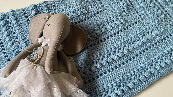 How To Crochet Baby Shower Blanket Tutorial The Crochet Crowd