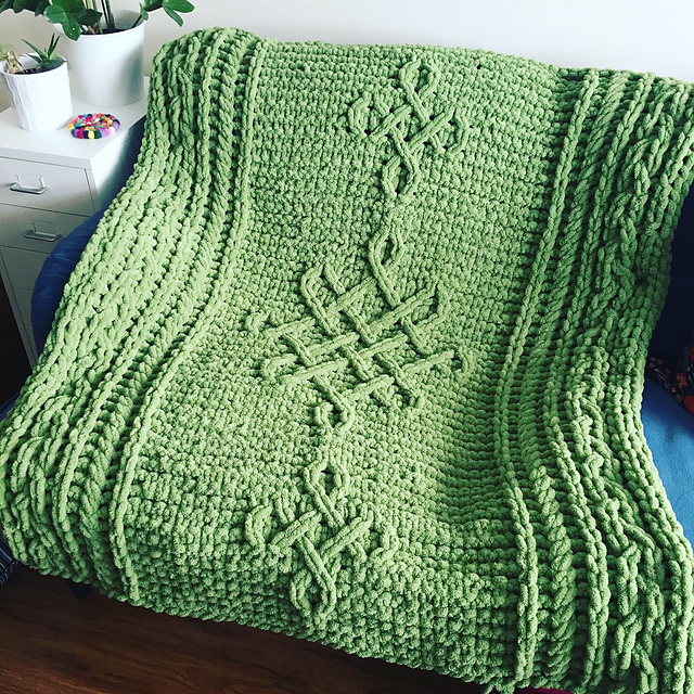 Ravelry Celtic Interlaced Knot Blanket Pattern By I Love My Blanket