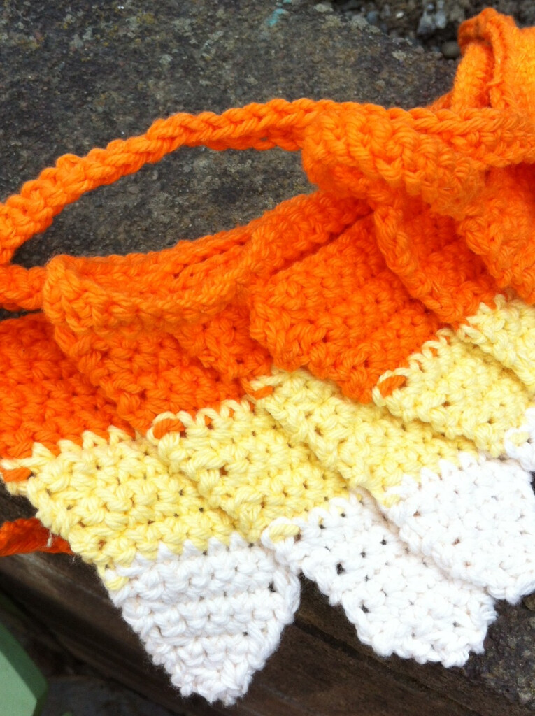 The Cozy Corner Candy Corn Bunting Crochet Pattern